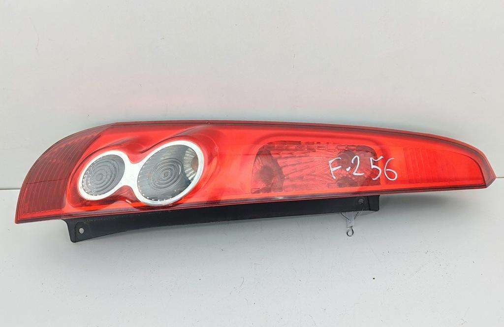 фонарь задний левый Ford Fiesta 2006, 1.3 л., бензин, МКПП, серый, хетчбэк 5 дв., 6S6113405A
