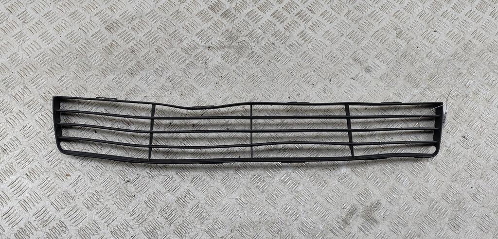 заглушка (решетка) в бампер Ford Fusion 2002, 1.4 л., бензин, МКПП, серый, хетчбэк 5 дв., 2N11A018A58