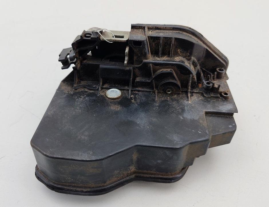 замок двери передней правой BMW X3 E83 2004, 2.5 л., бензин, АКПП, синий, внедорожник 5 дв., 7036170