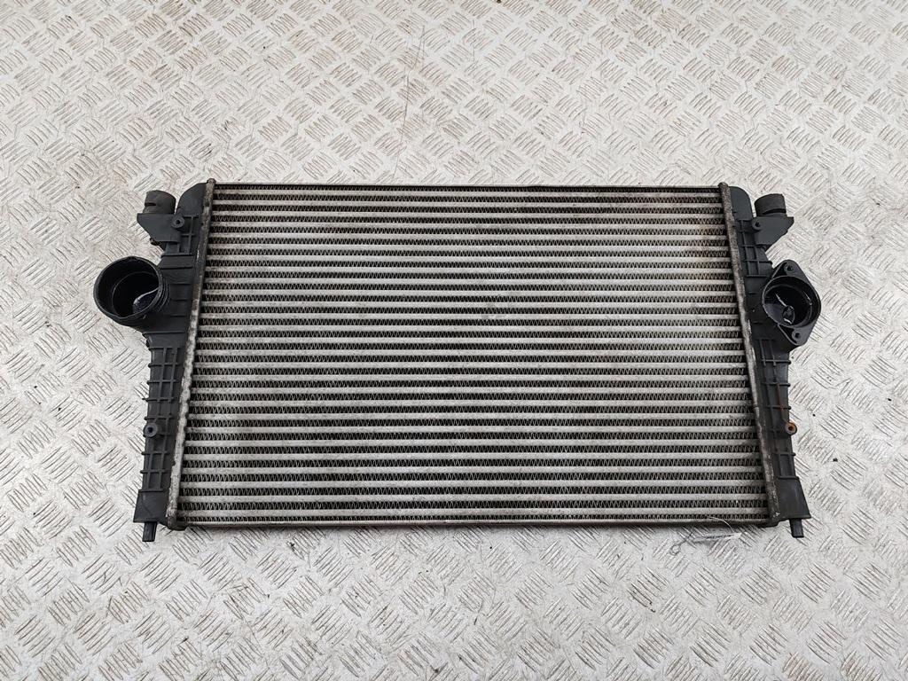 радиатор интеркулера Volkswagen Sharan 2002, 1.9 л., дизель, МКПП, серый, минивэн, 7M3145804