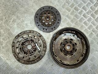 маховик Mercedes-Benz Vaneo W414 2002, 1.9 л., бензин, МКПП, чёрный, минивэн