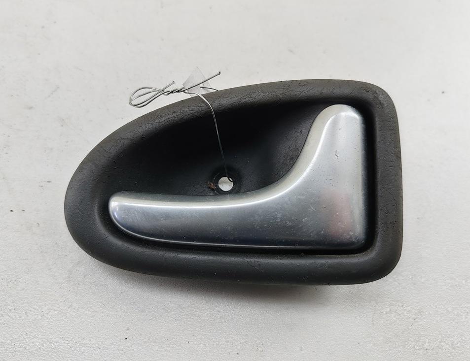 ручка внутренняя передняя правая Renault Scenic I 2002, 1.6 л., бензин, АКПП, серый, минивэн, 7700415975