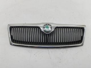 решетка радиатора Skoda Octavia mk2 (A5 1Z) 2006, зелёный, универсал, 1Z0853668