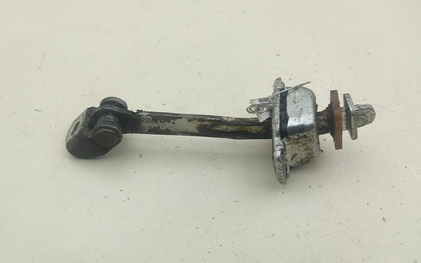 Ограничитель открывания двери задней Opel Astra G 1999, универсал, 09133568