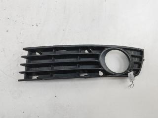 рамка фары противотуманной левой Audi A4 B6 2002, 2.0 л., бензин, МКПП, серый, универсал, 8E0807681A