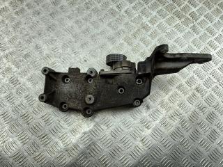 кронштейн генератора Volvo V70 2 поколение 2001, 2.4 л., бензин, МКПП, чёрный, универсал, 9497106