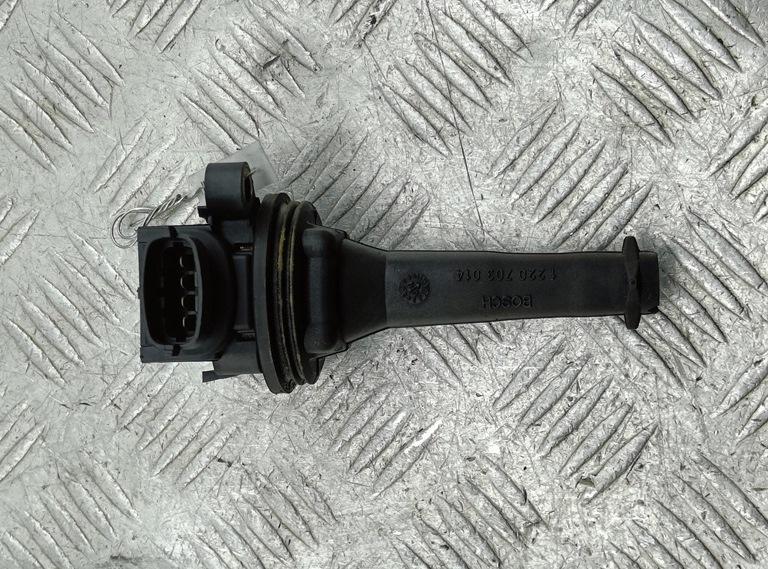 катушка зажигания Volvo V70 2001, 2.4 л., бензин, МКПП, чёрный, универсал, 9125601