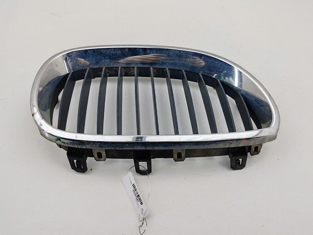 решетка радиатора BMW 5 E60/E61 2003, серый, седан, 7065702