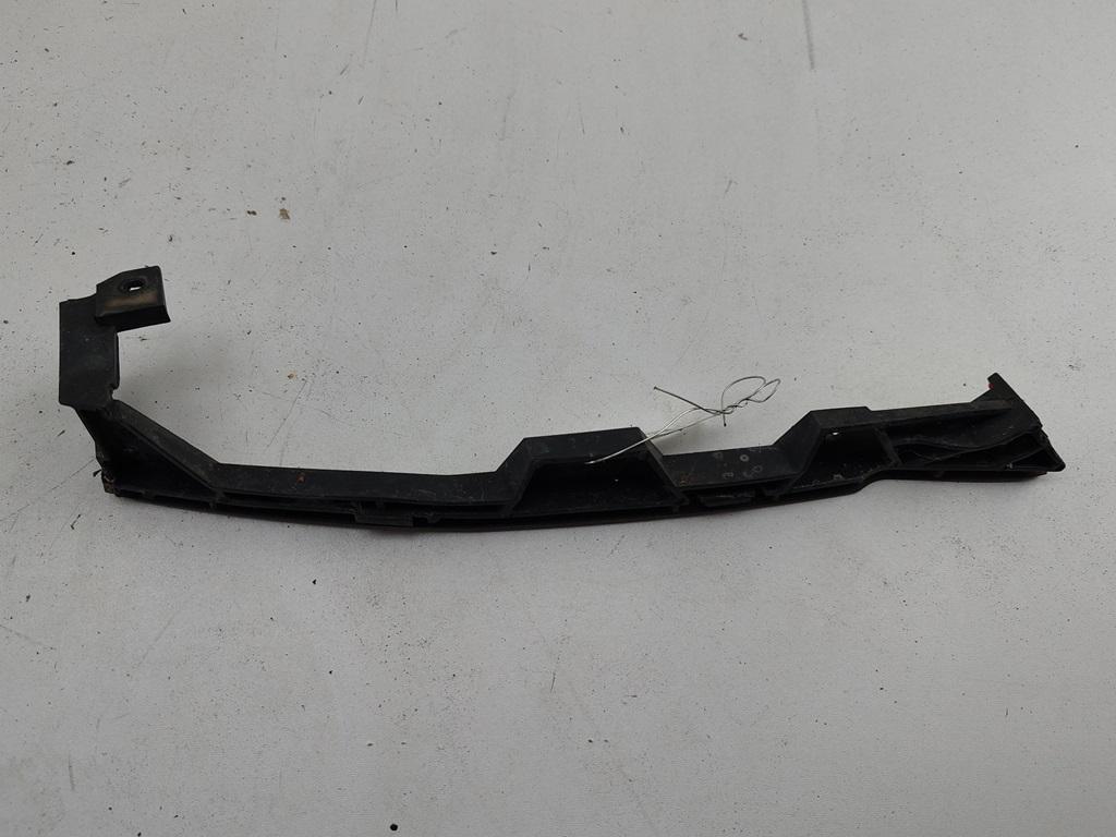 кронштейн переднего бампера Opel Vectra C 2005, 2.2 л., бензин, МКПП, серый, универсал, 13140761