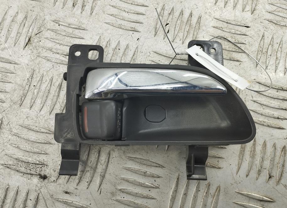 ручка внутренняя задняя правая Subaru Forester 3 поколение (SH) 2008, 2.0 л., дизель, МКПП, серый, внедорожник 5 дв. - фото №1