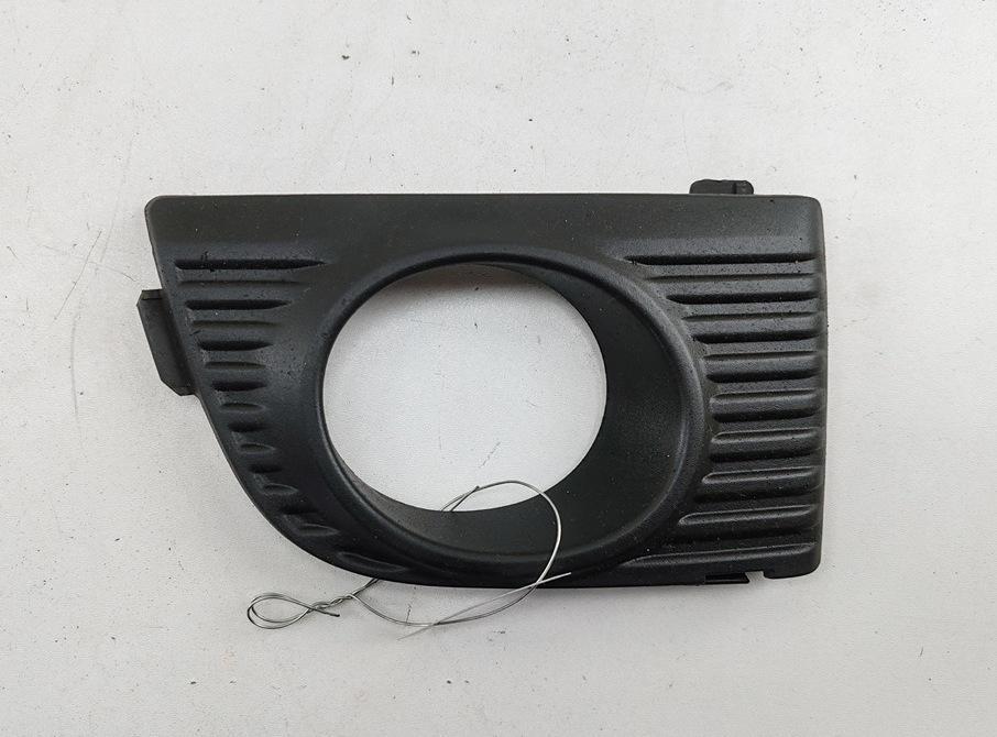 рамка фары противотуманной левой Subaru Legacy 3 поколение 2002, 2.0 л., бензин, АКПП, серый, универсал, 57731AE310 - фото №1