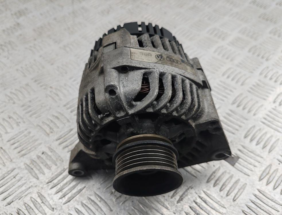 генератор Audi A6 C4 1997, 1.8 л., бензин, МКПП, серый, универсал, 058903010E
