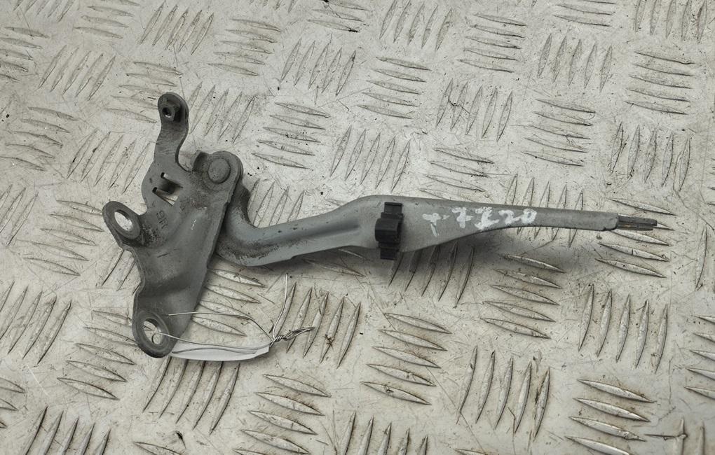 петля капота правая Mazda 6 GG/GY 2002, серый, хетчбэк 5 дв.