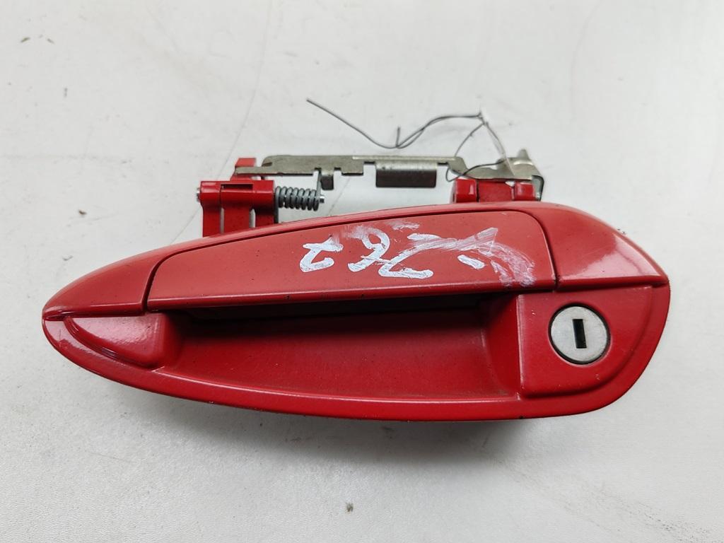 ручка наружная передняя левая Fiat Grande Punto 2009, 1.2 л., бензин, МКПП, красный, хетчбэк 3 дв.