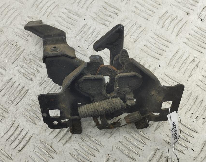 замок капота Ford Maverick 2001, 2.0 л., бензин, МКПП, чёрный, внедорожник 5 дв., YL8416A770