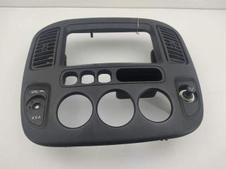 рамка под магнитолу Ford Maverick 2001, 2.0 л., бензин, МКПП, чёрный, внедорожник 5 дв., YL8X7804302