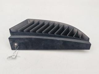решетка радиатора Mitsubishi Colt 2008, белый, хетчбэк 3 дв., MN127774