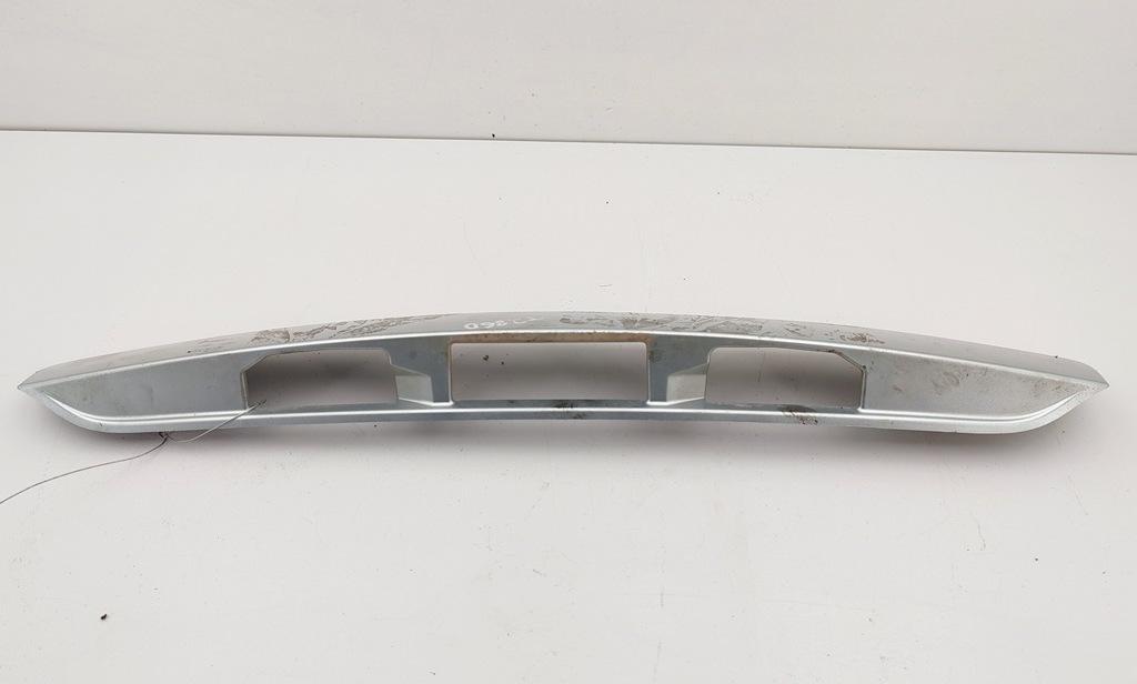 накладка подсветки номера Mazda 6 GG/GY 2003, 2.3 л., бензин, МКПП, серый, хетчбэк 5 дв., GL6L50811