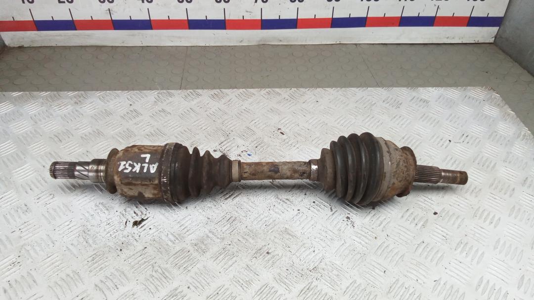 полуось передняя левая (приводной вал, ШРУС) Nissan Pathfinder 2006, 2.5 л., дизель, МКПП, внедорожник 5 дв.