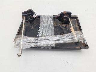 крепление аккумулятора Subaru Forester 2008, 2.0 л., дизель, МКПП, серый, внедорожник 5 дв.