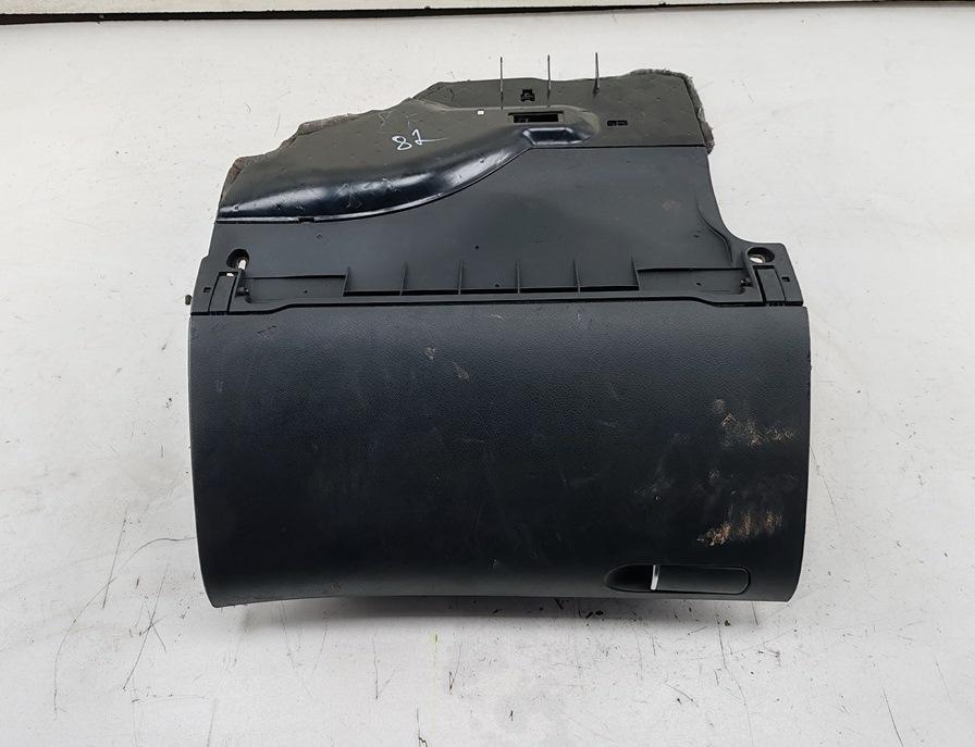 бардачок Audi A4 B7 2006, 2.0 л., TFSI, бензин, МКПП, чёрный, универсал, 8E1857035D