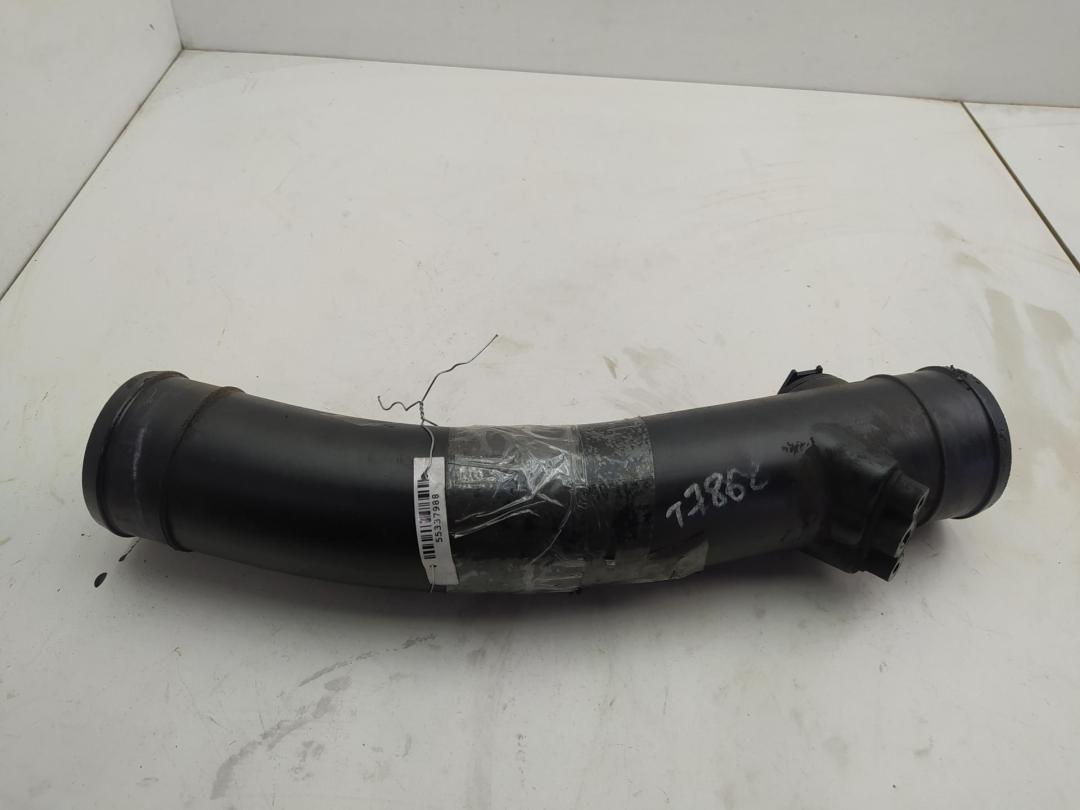 патрубок турбины Mercedes-Benz E W210 2000, 2.7 л., дизель, 2105200201