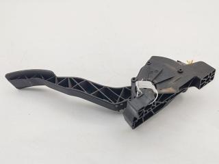 педаль Mitsubishi Colt 2008, 1.1 л., бензин, МКПП, белый, хетчбэк 3 дв., MN125792
