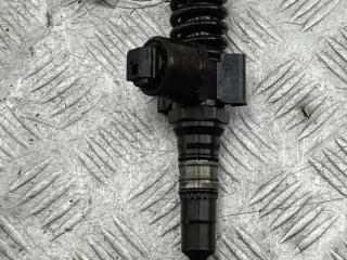 форсунка Volkswagen Touran 2004, 2.0 л., дизель, МКПП, серый, минивэн, 03G130073B