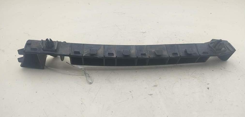 кронштейн переднего бампера Subaru Impreza 2009, 1.5 л., бензин, МКПП, белый, хетчбэк 5 дв., NF2S9X