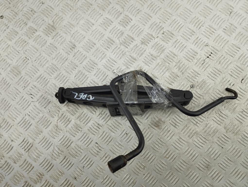 домкрат Opel Vectra C 2007, 1.9 л., дизель, МКПП, чёрный, универсал