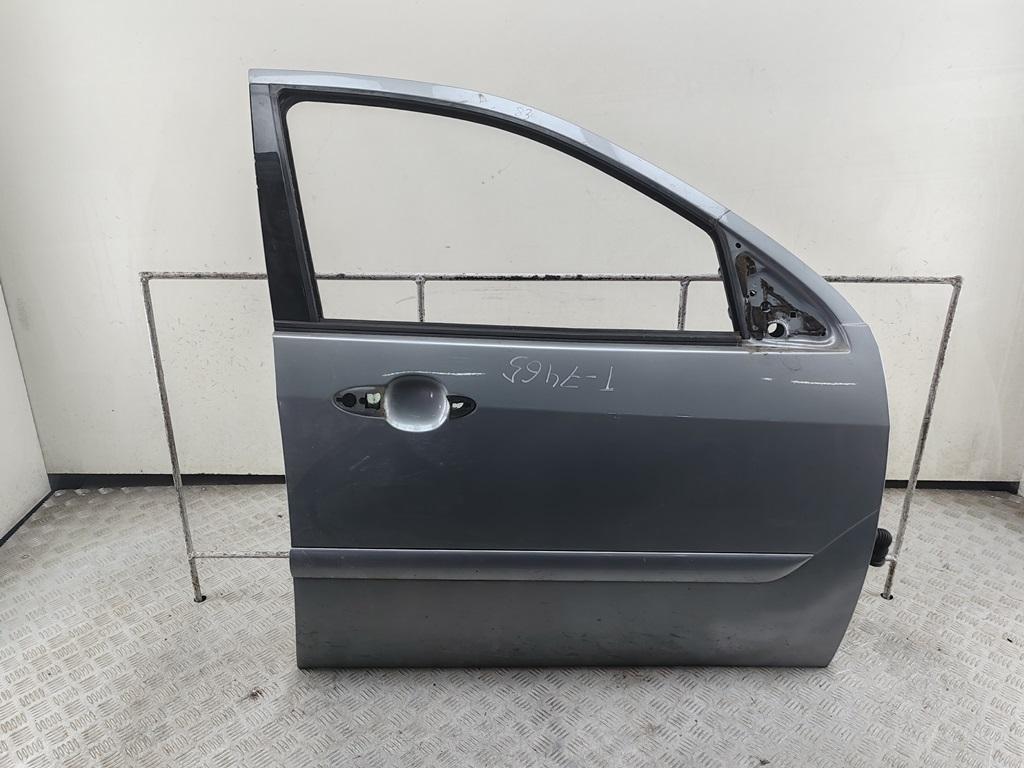 дверь сдвижная Ford Focus I 2003, серый, хетчбэк 5 дв. - фото №1