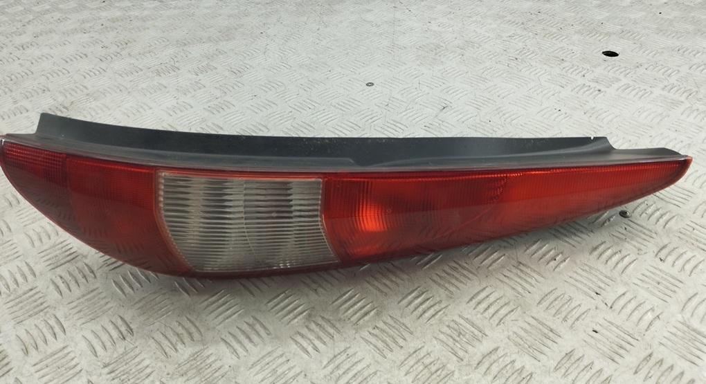 фонарь задний правый Ford Mondeo III 2005, 1.8 л., бензин, МКПП, красный, универсал, 1S7113404C