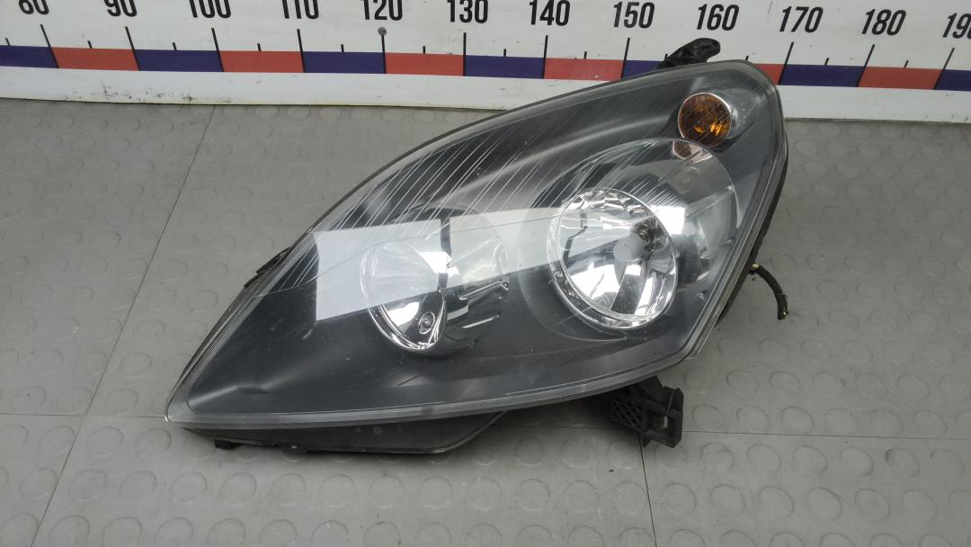 фара левая Opel Zafira 3 поколение (C) 2011, 1.8 л., бензин, АКПП, минивэн - фото №1
