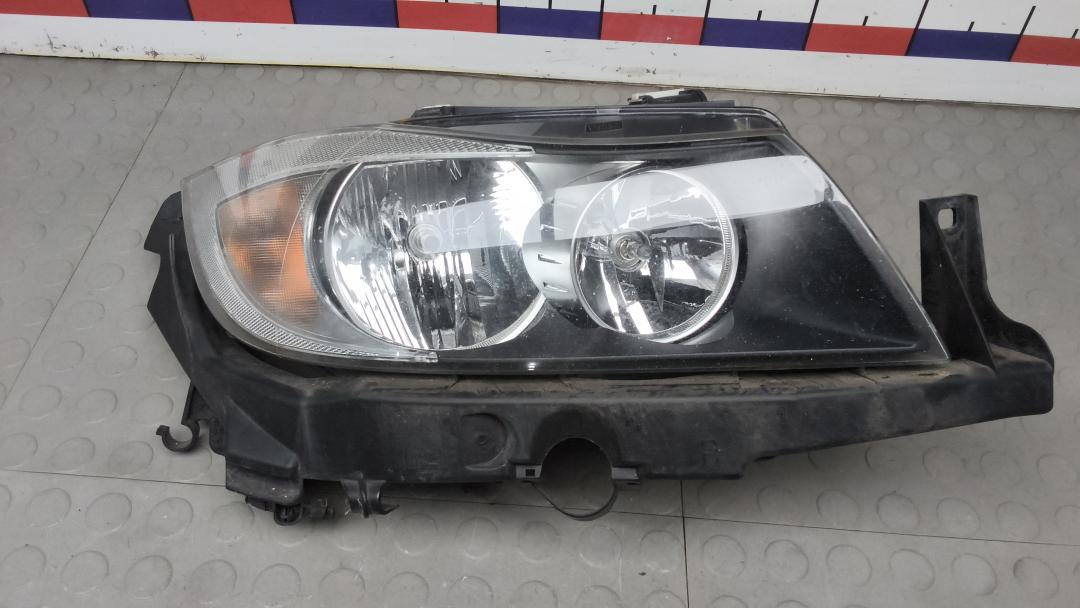 фара правая BMW 3 серия E90/E91/E92/E93 2005, 2.0 л., 318i, бензин, МКПП, седан - фото №1