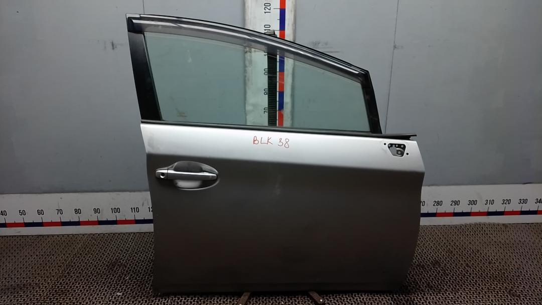 дверь передняя правая Toyota Prius 2010, 1.8 л., бензин, АКПП, хетчбэк 5 дв., 6700147070
