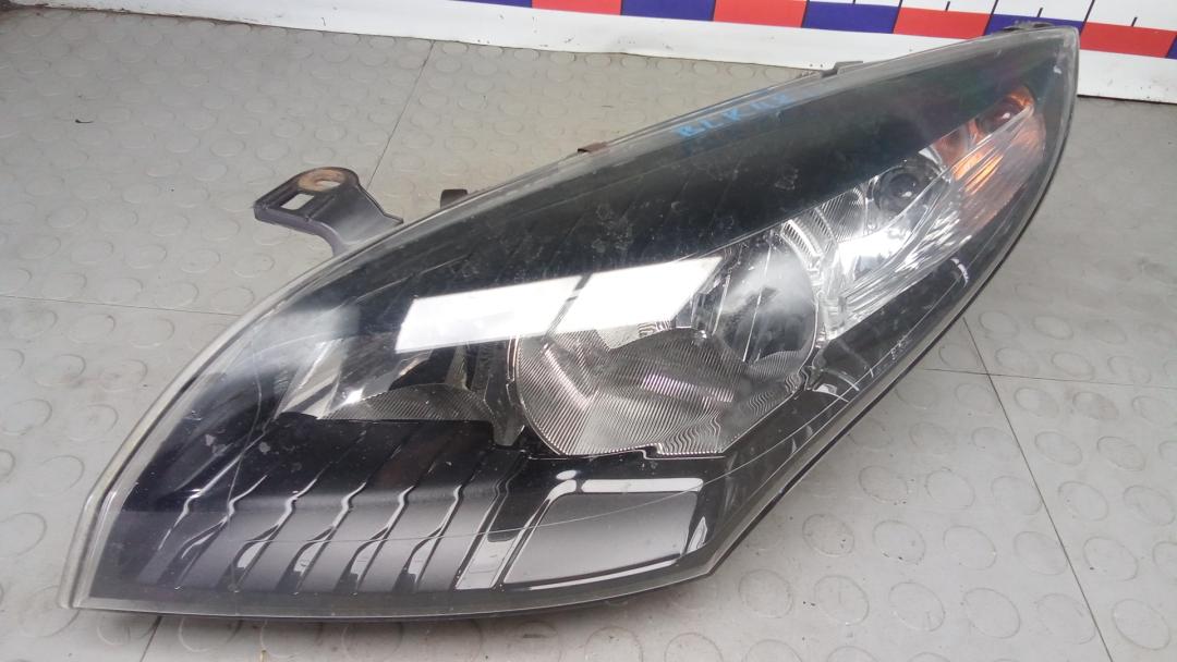 фара левая Renault Megane 2011, 1.9 л., дизель, МКПП, хетчбэк 5 дв.