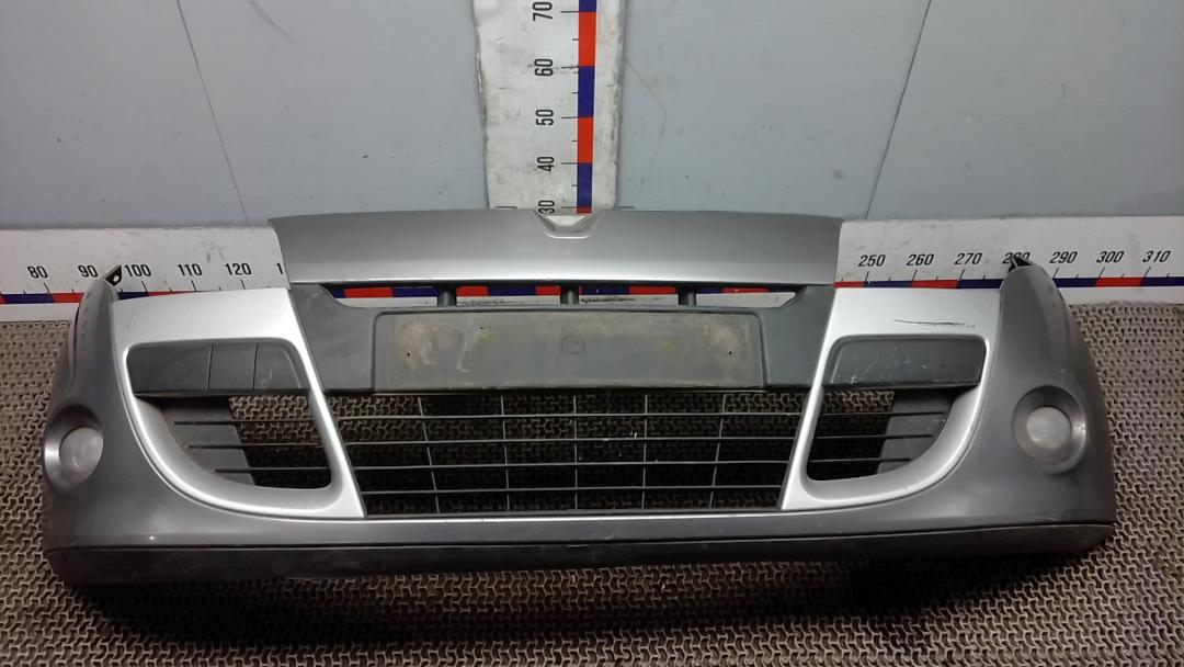 бампер передний Renault Megane 2010, 1.5 л., дизель, МКПП, хетчбэк 5 дв.