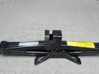 домкрат Hyundai Tucson 2 поколение 2009, 2.0 л., дизель, МКПП, внедорожник 5 дв.