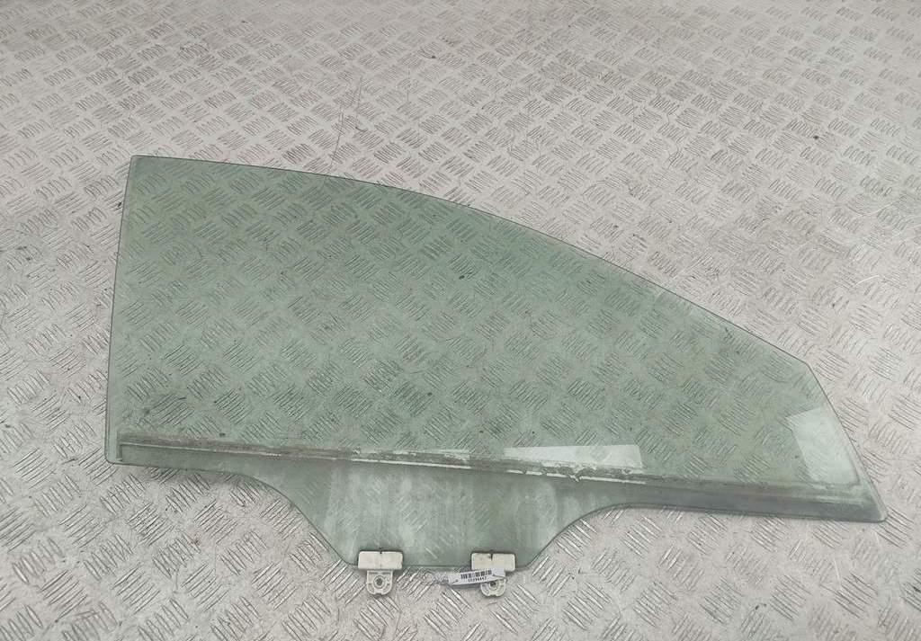 стекло двери передней правой Subaru Impreza 2009, 1.5 л., бензин, МКПП, белый, хетчбэк 5 дв.
