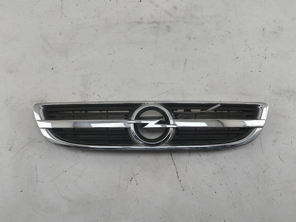 решетка радиатора Opel Zafira A 2004, серый, минивэн, 24453538
