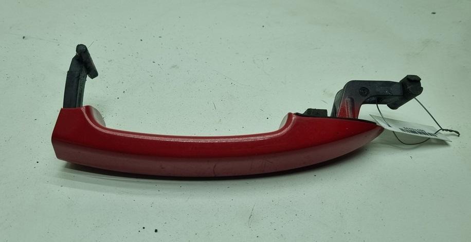 ручка наружная передняя левая Volkswagen Passat B6 2008, 1.9 л., дизель, МКПП, красный, универсал, 3C0837209