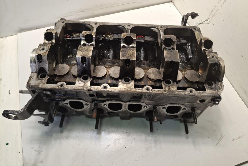 ГБЦ Volkswagen Passat B6 2007, 2.0 л., дизель, МКПП, чёрный, универсал
