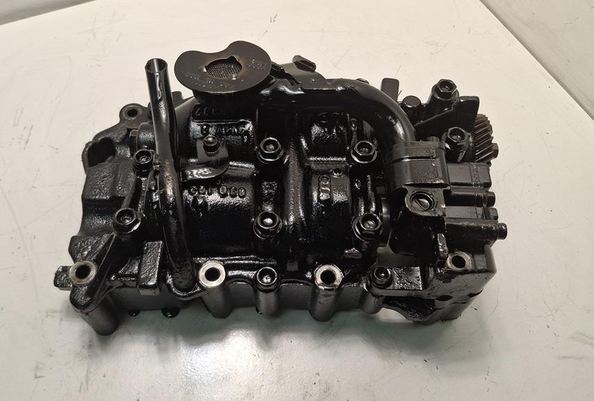 насос масляный Volkswagen Passat B6 2007, 2.0 л., дизель, МКПП, чёрный, универсал