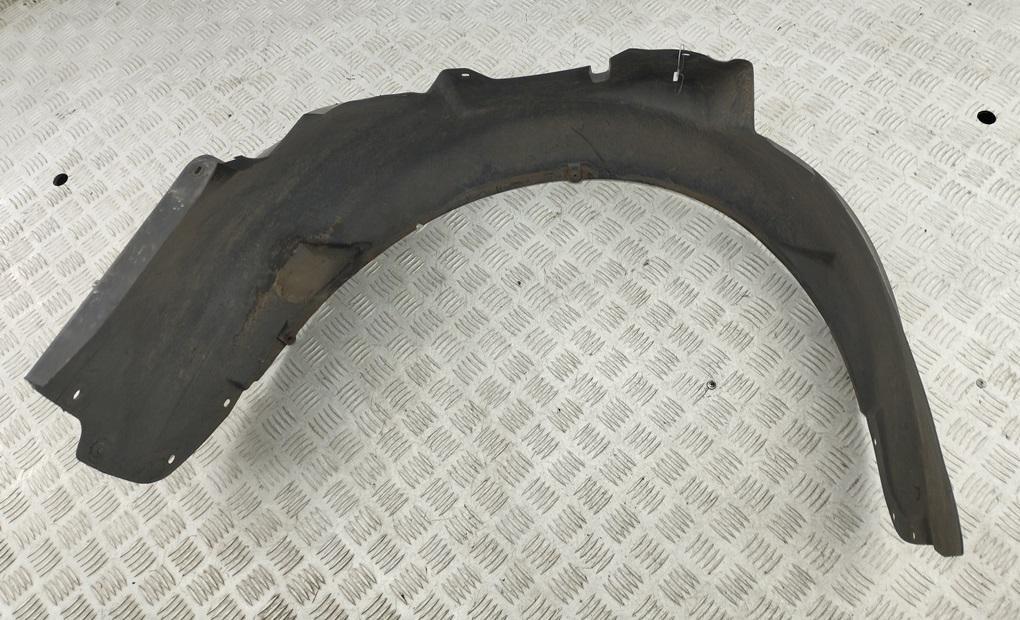 Подкрылок передний правый Audi A6 C5 2001, 2.4 л., бензин, седан, 4B0821172C