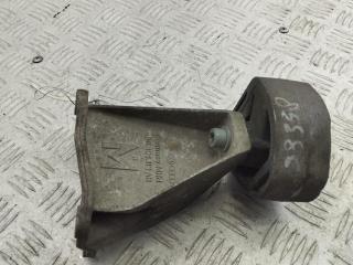 кронштейн КПП Audi A4 B5 1997, 1.8 л., бензин, МКПП, синий, универсал, 8D0399113AB