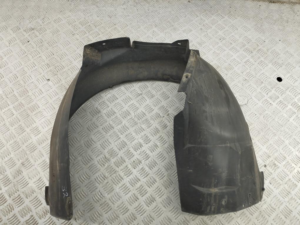 Подкрылок передний правый Audi A4 B5 1998, 1.8 л., бензин, универсал, 8D0821171B