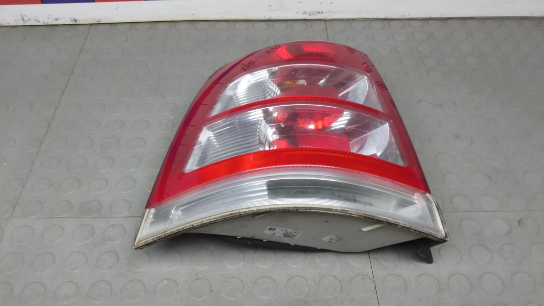 фонарь задний левый Opel Zafira 2011, 1.8 л., бензин, АКПП, минивэн