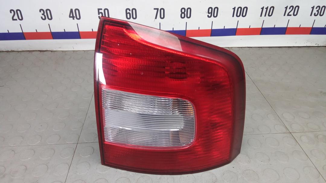 фонарь задний правый Skoda Octavia 2012, 1.4 л., бензин, МКПП, универсал