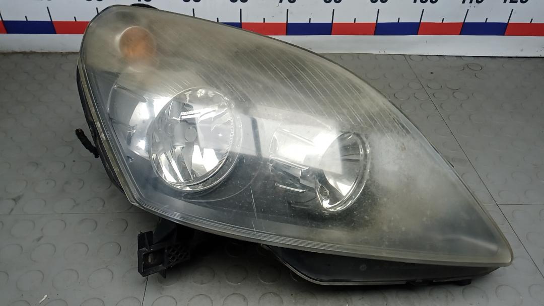 фара правая Opel Zafira 2011, 1.6 л., бензин, МКПП, минивэн