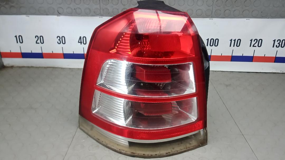 фонарь задний левый Opel Zafira 2011, 1.6 л., бензин, МКПП, минивэн